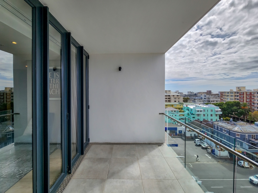 To Let 3 Bedroom Property for Rent in Sea Point Western Cape